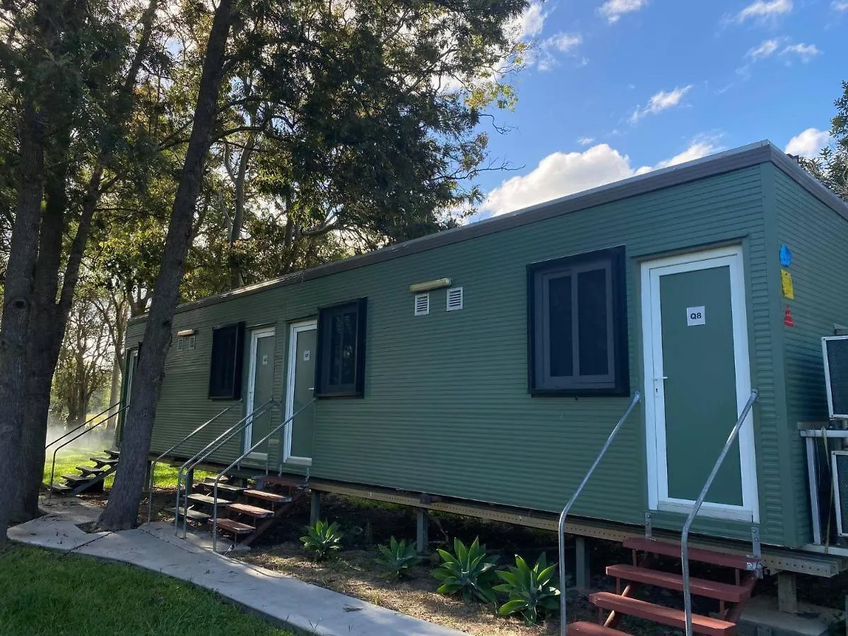 Gundy Pub & Caravan Park Gundiah Hotel